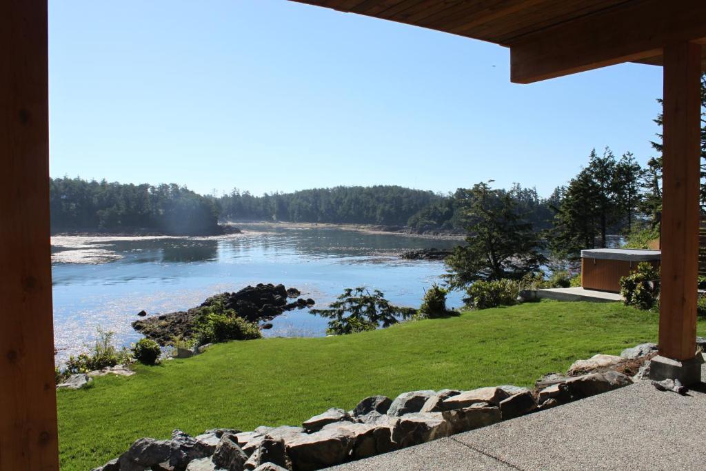 Cygnet Cove Suites Ucluelet Værelse billede