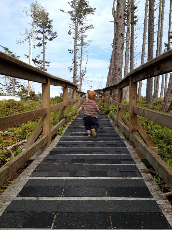 Cygnet Cove Suites Ucluelet Værelse billede